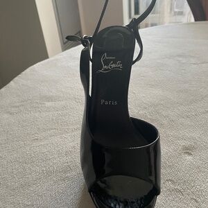 Christian Louboutin Shoes. Original. Size 41.